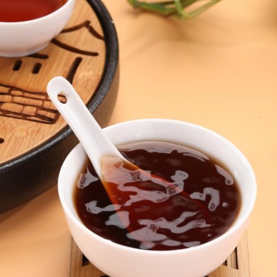 黑茶魁宝六堡茶不仅祛湿养胃，还消暑这就是六堡茶最受人们欢迎之处。