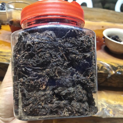 布朗山班盆古树春茶熟普2014年以上的老茶头罐装400克/罐包邮