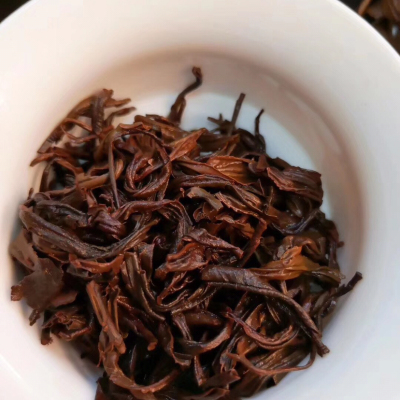 来自莽山国家森林公园高山老树红茶～喝出岩韵香的一款红茶
