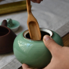 太平有象 龙泉青瓷象钮茶叶罐圆形手工茶叶包装罐陶瓷储茶罐2两装